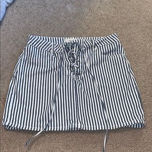 PacSun lace up skirt